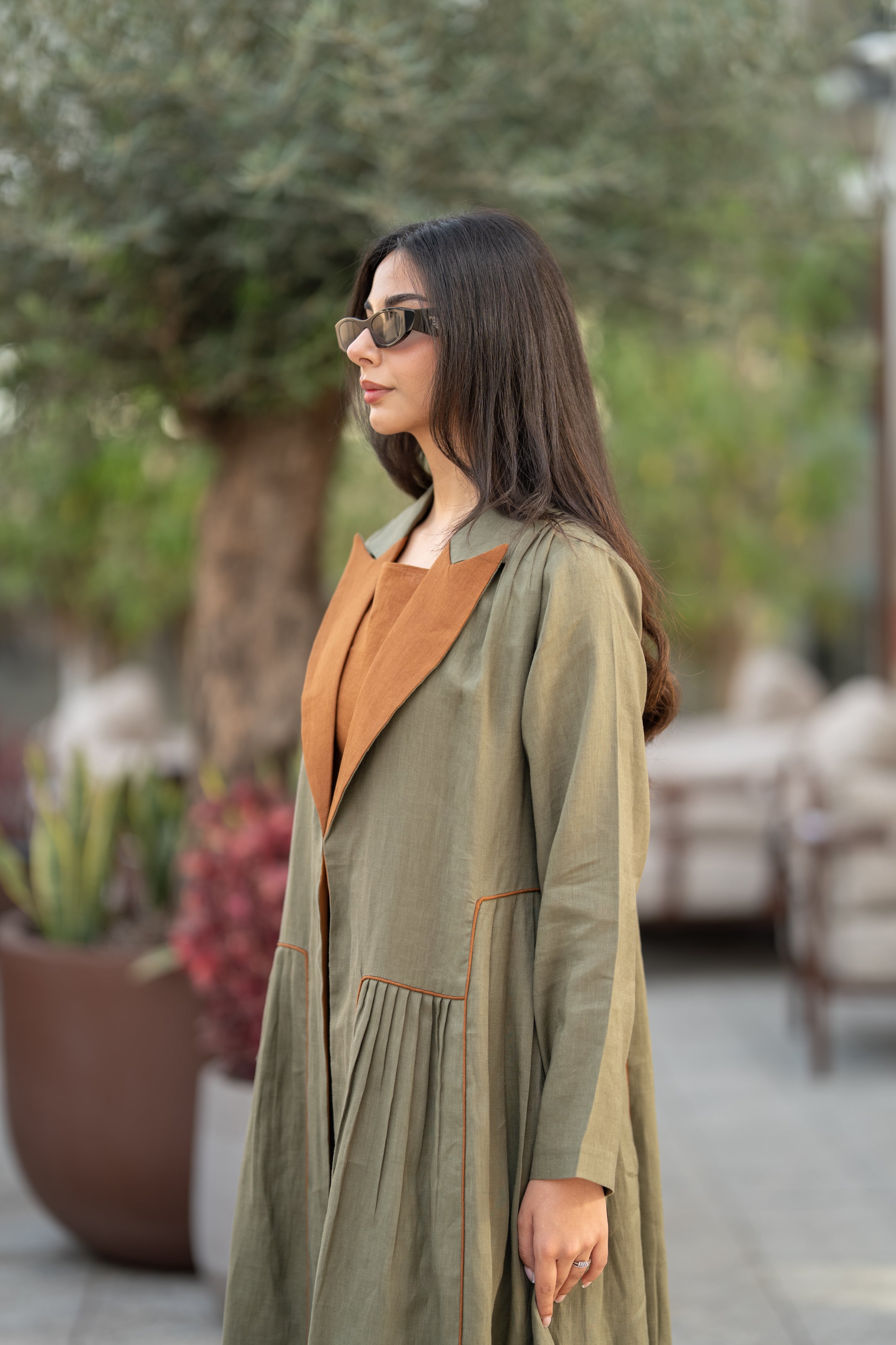 Olive linen fabric with a camel chiffon inner lining
