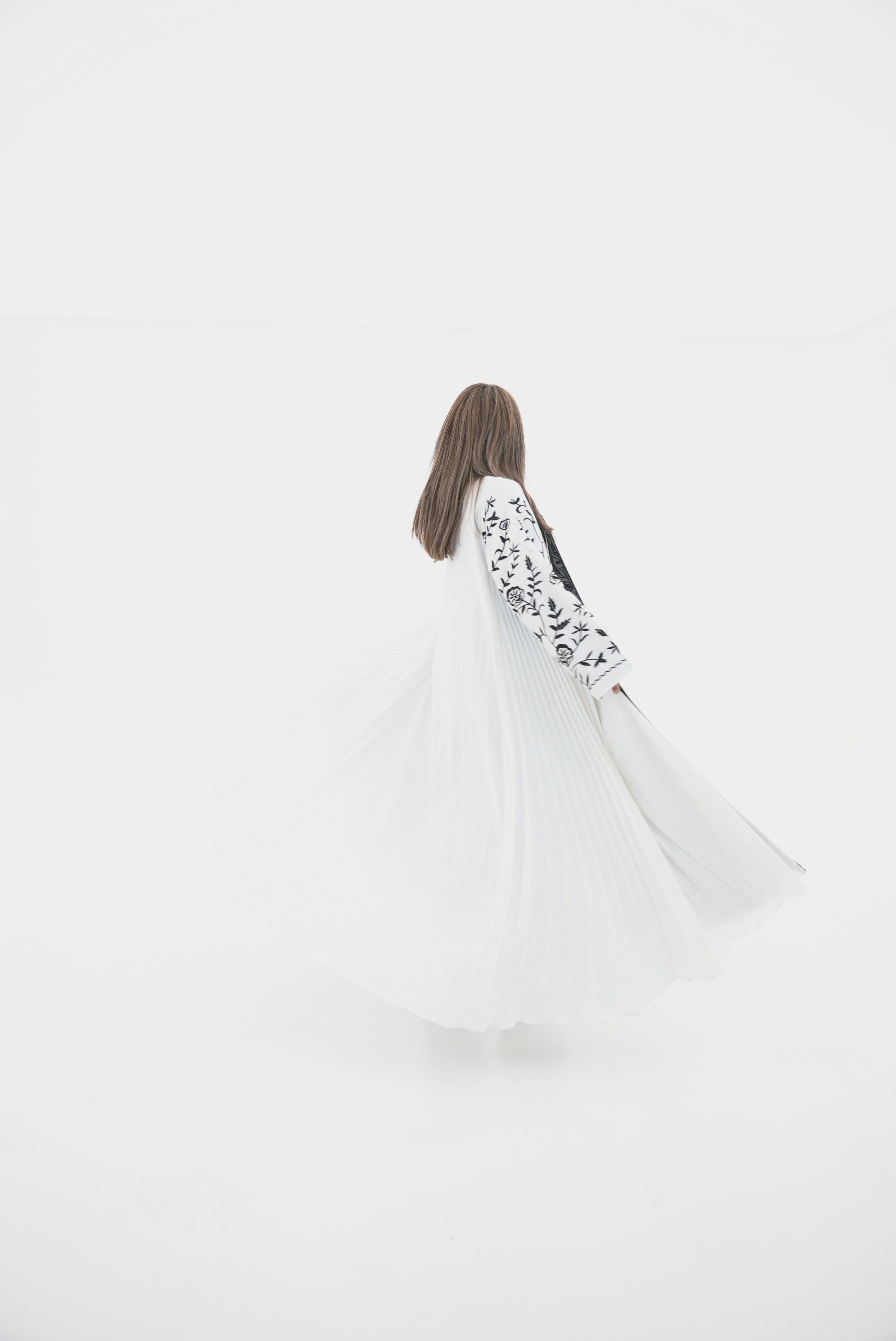 Off-White Linen Embroidered Abaya-56