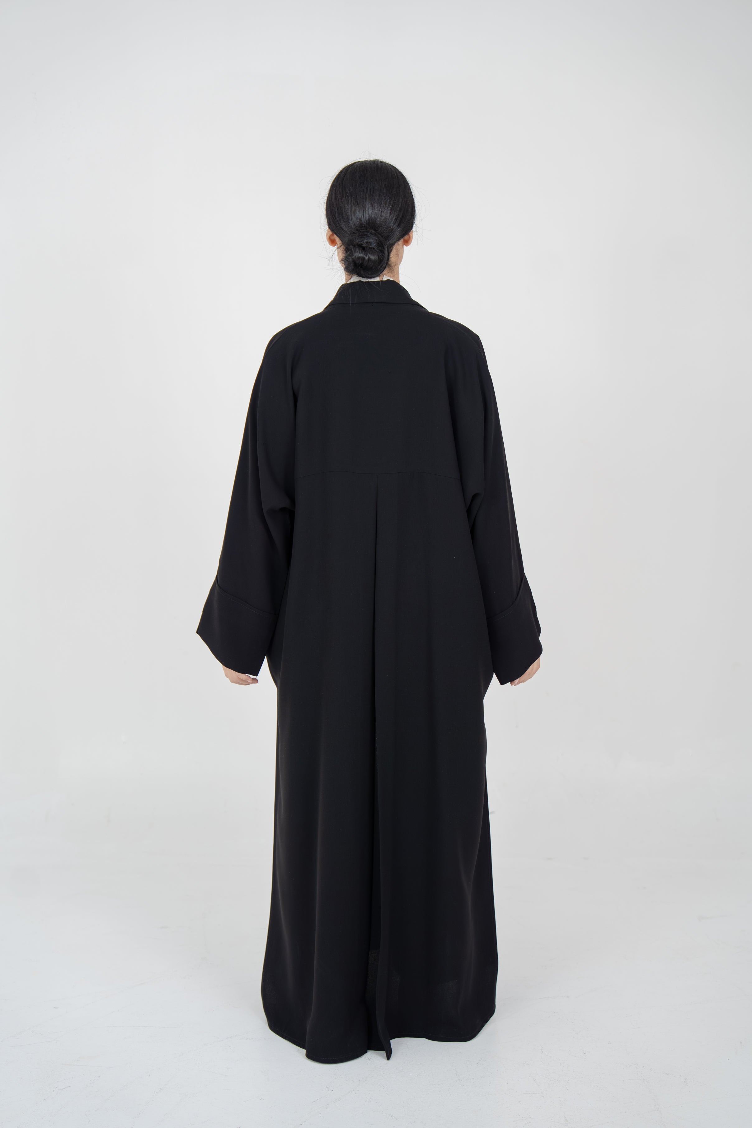 Crepe Abaya with Front Pockets